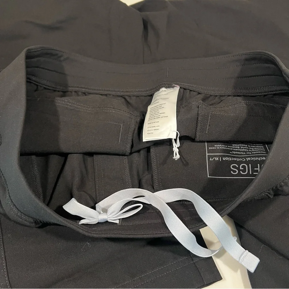 Figs men's axim scrub pants size xl/tall black hospital NWT‎